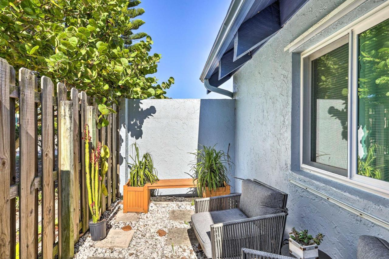 Cape Canaveral Home With Balcony Walk To Beach Exteriör bild